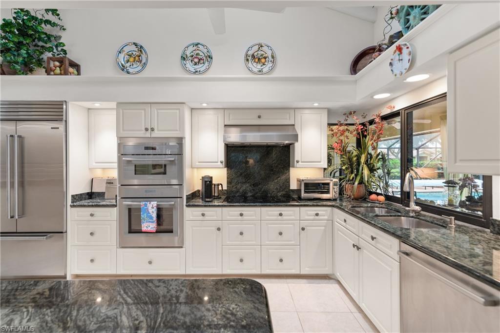 PINECREST AT PELICAN BAY - Residential