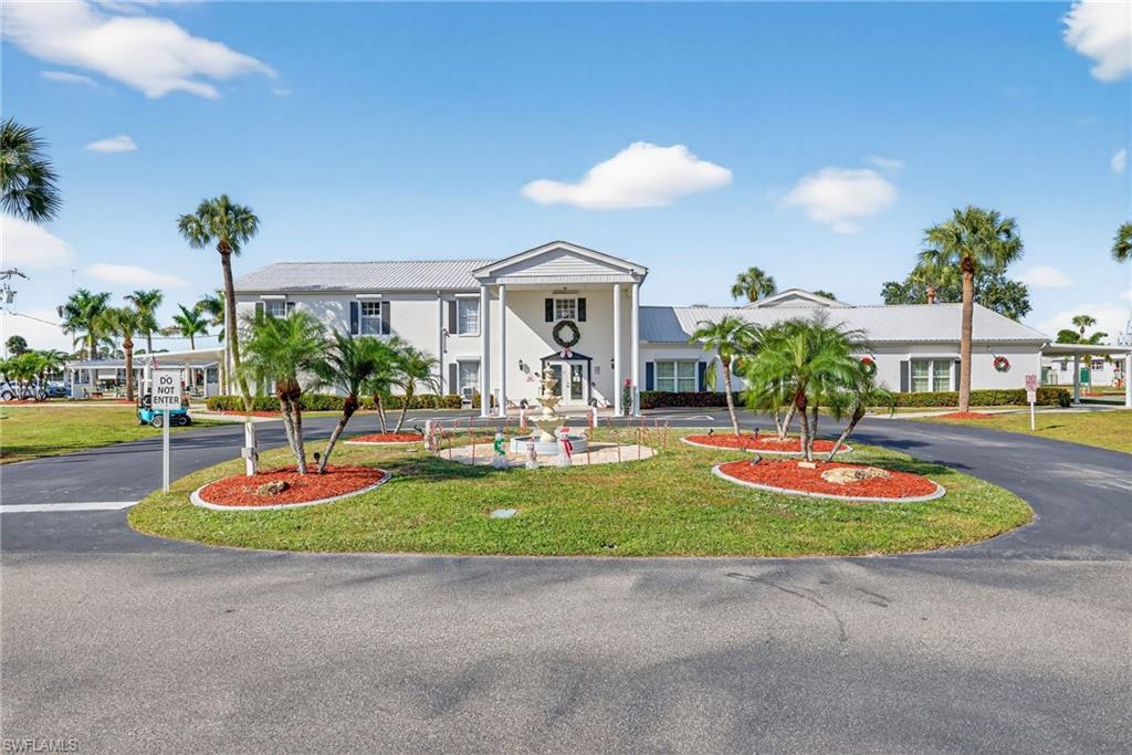 CARRIAGE VILLAGE - Residential