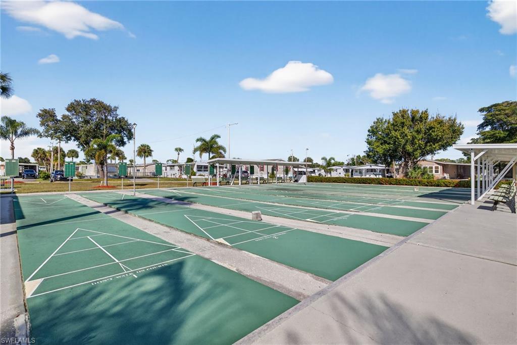 CARRIAGE VILLAGE - Residential