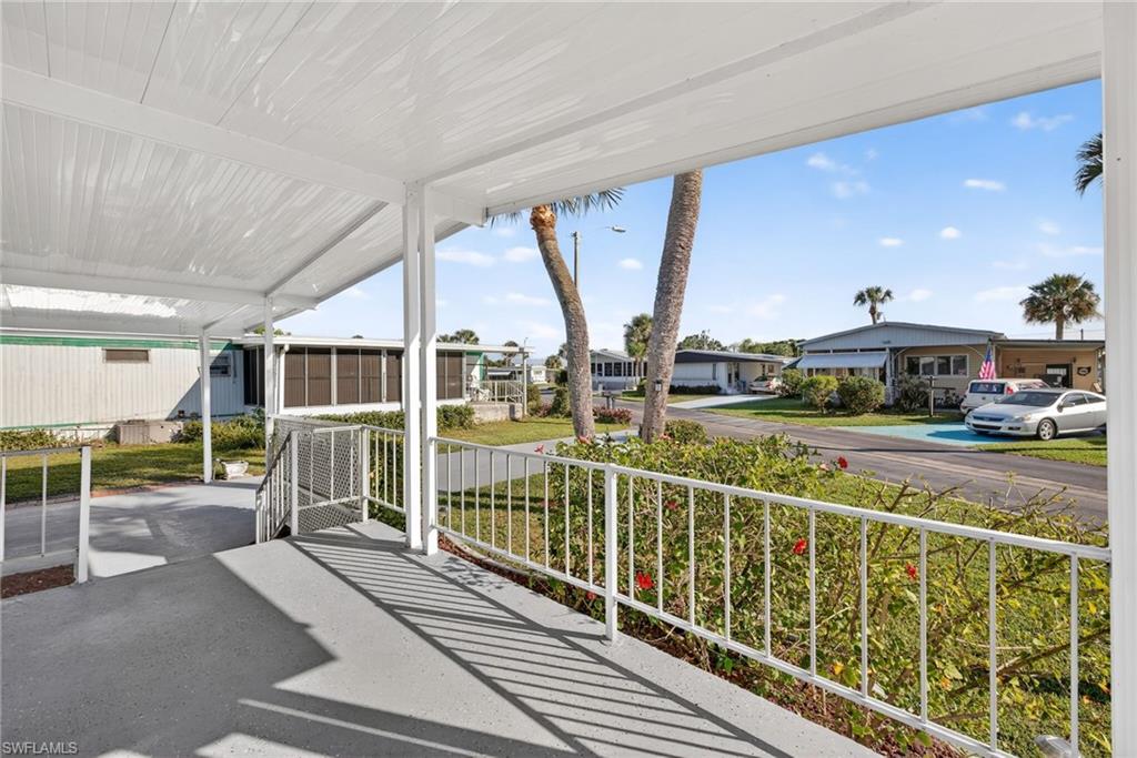 CARRIAGE VILLAGE - Residential