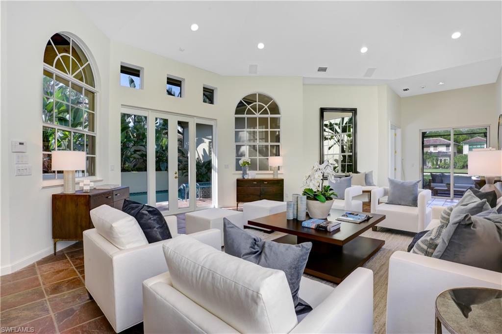 VIZCAYA AT BAY COLONY - Residential