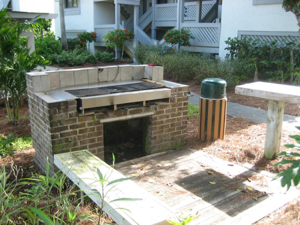 COTTAGE COLONY WEST CONDO - Residential