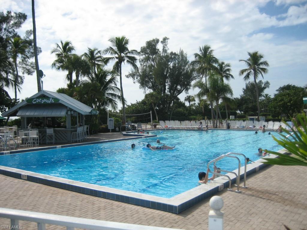 COTTAGE COLONY WEST CONDO - Residential