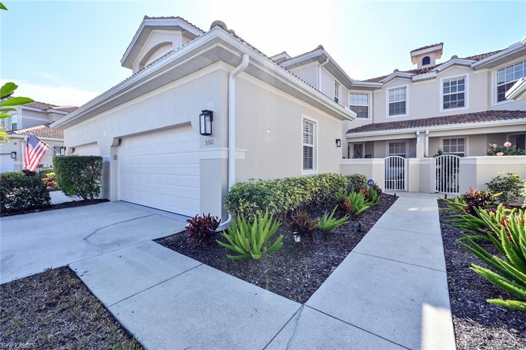 CORAL BAY - Residential