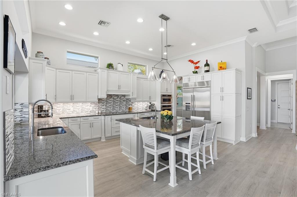 ISLES OF COLLIER PRESERVE - Residential