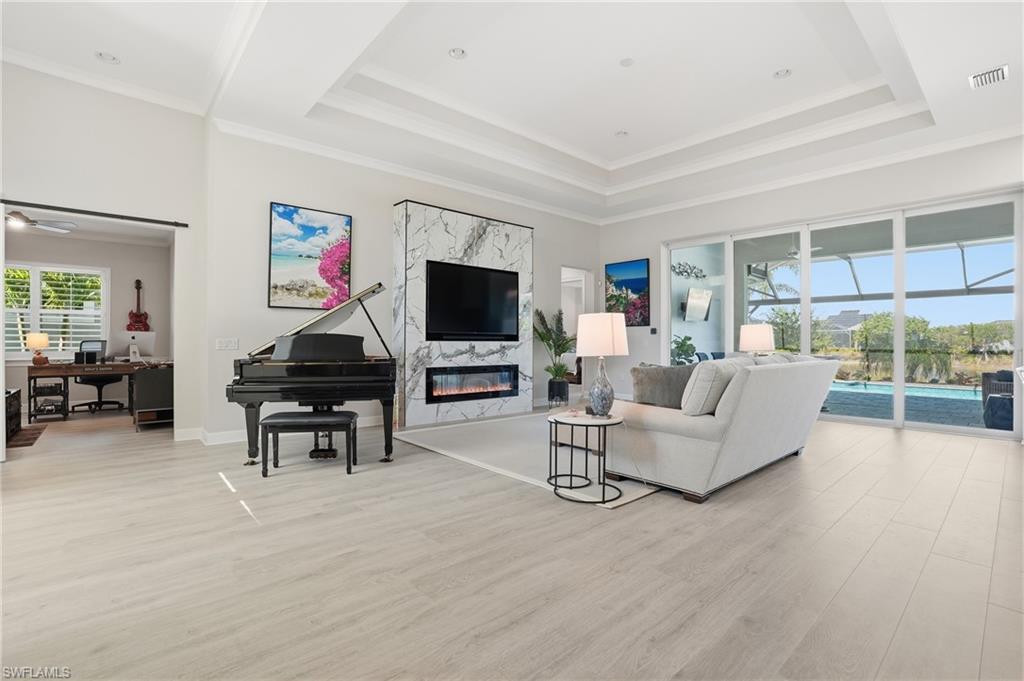 ISLES OF COLLIER PRESERVE - Residential