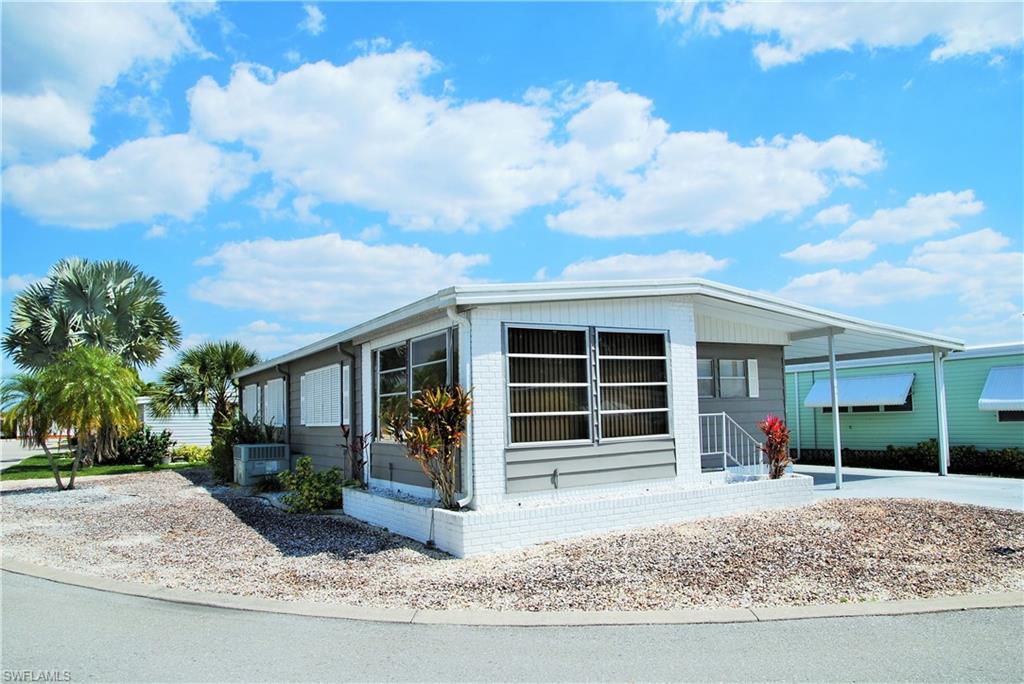 SIX LAKES COUNTRY CLUB - Residential