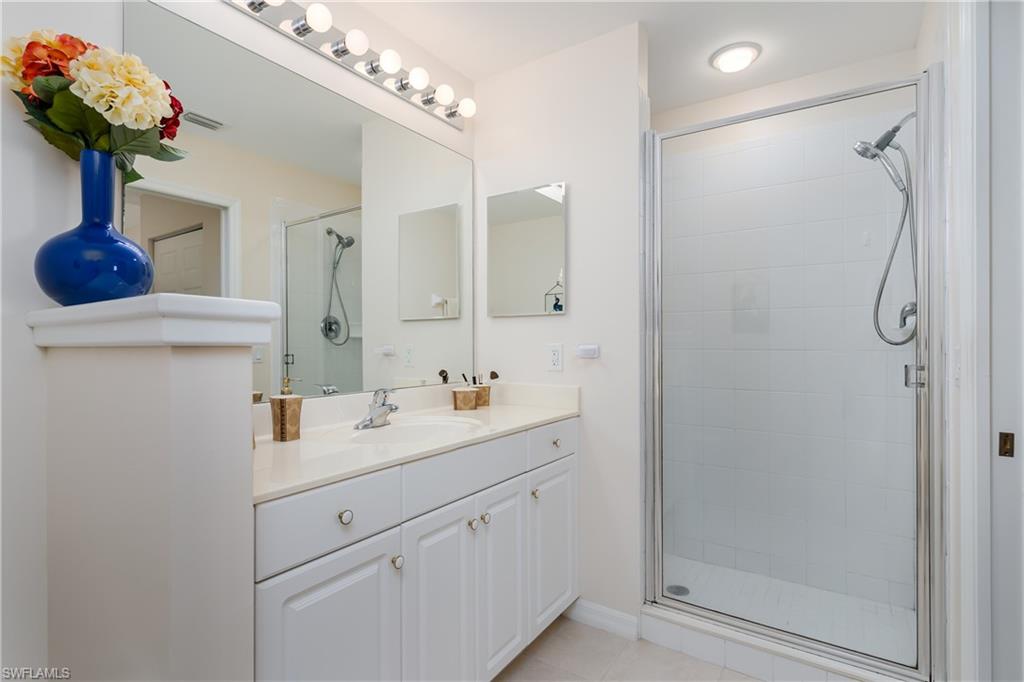 BRITANNIA III - Residential