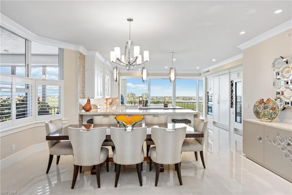 ROYAL MARCO POINT - Residential