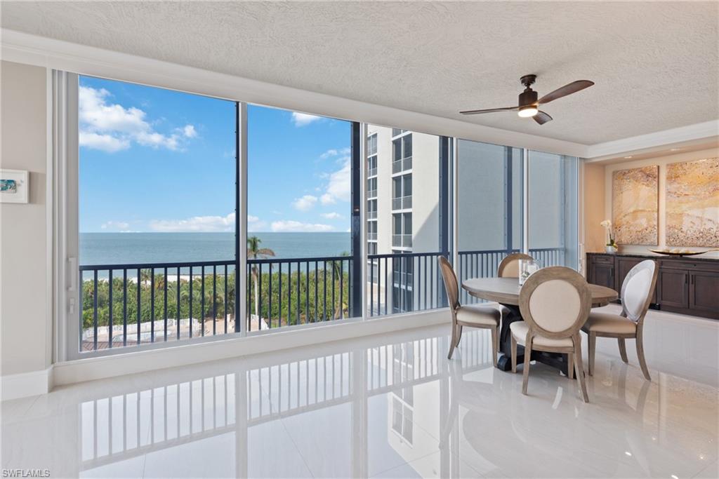 ROYAL MARCO POINT - Residential