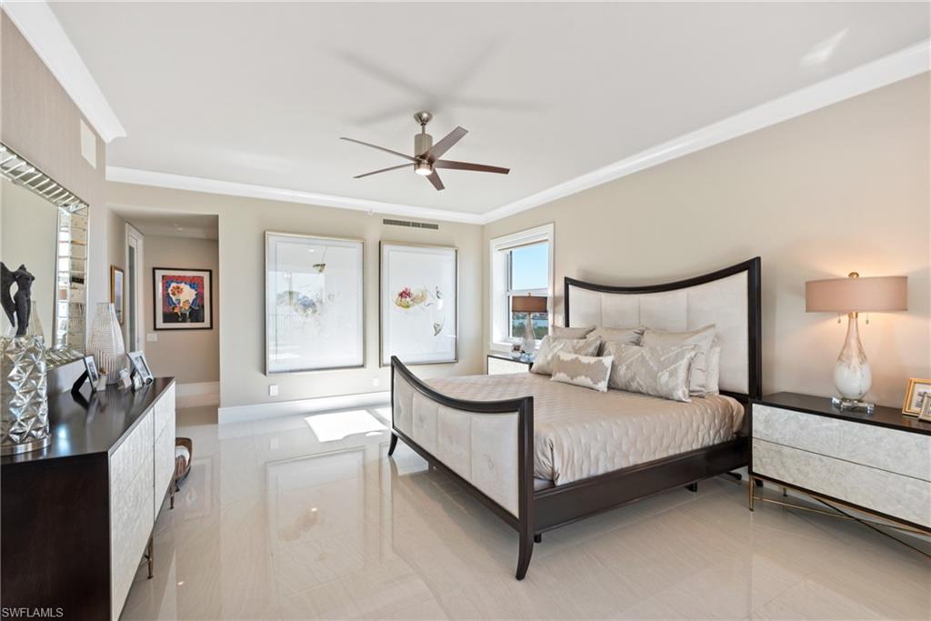 ROYAL MARCO POINT - Residential