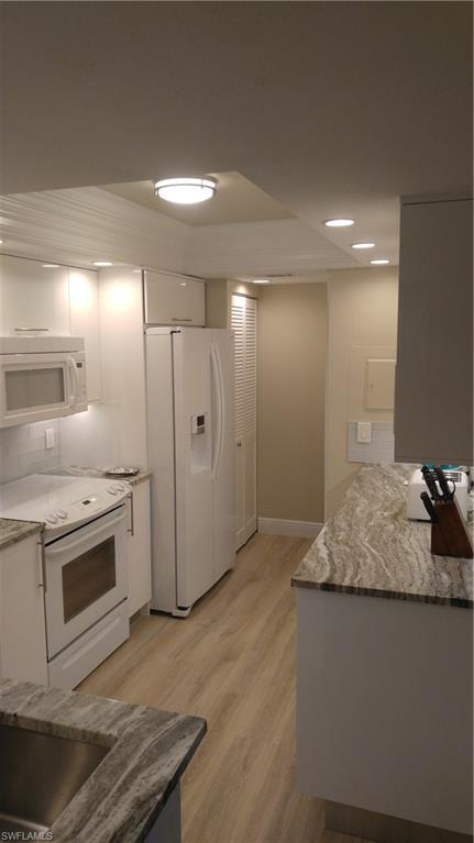 LAKEWOOD - Residential