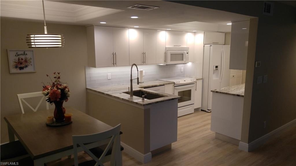 LAKEWOOD - Residential