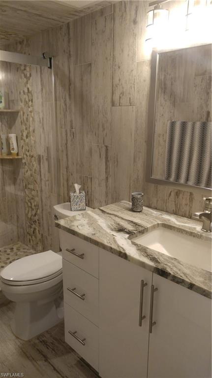 LAKEWOOD - Residential