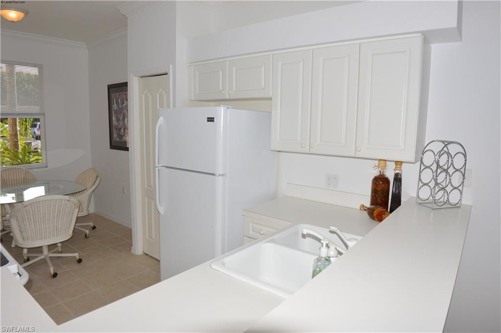 LAKESIDE GREEN - Residential