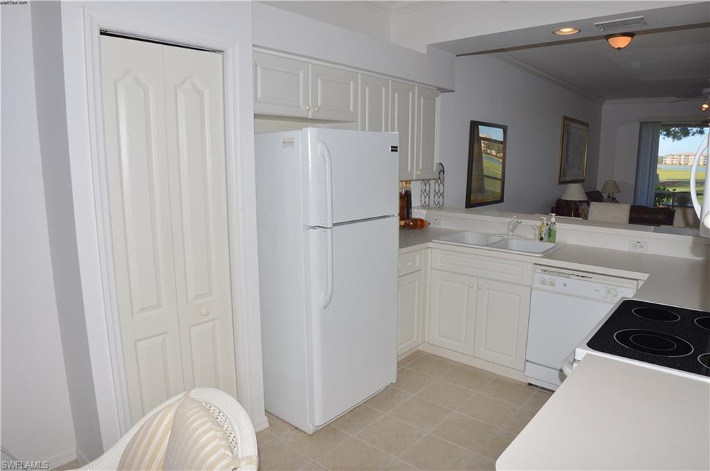 LAKESIDE GREEN - Residential