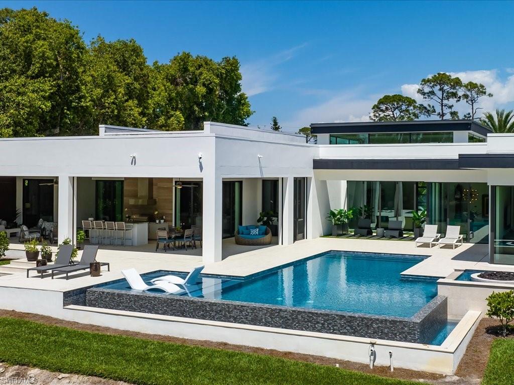 PINE RIDGE - Residential