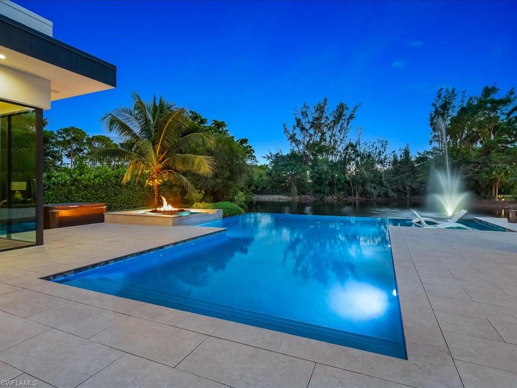 PINE RIDGE - Residential