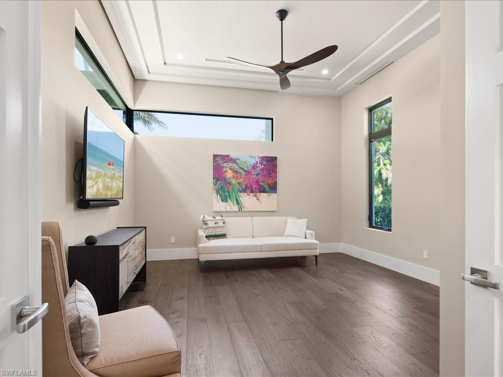 PINE RIDGE - Residential