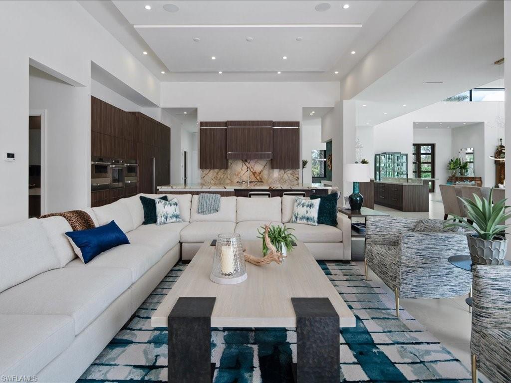 PINE RIDGE - Residential