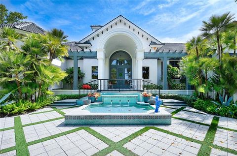 2755 Lantern LN NAPLES FL 34102