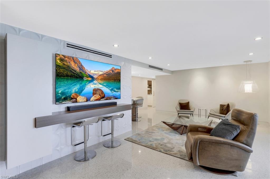 HORIZON HOUSE - Residential Lease