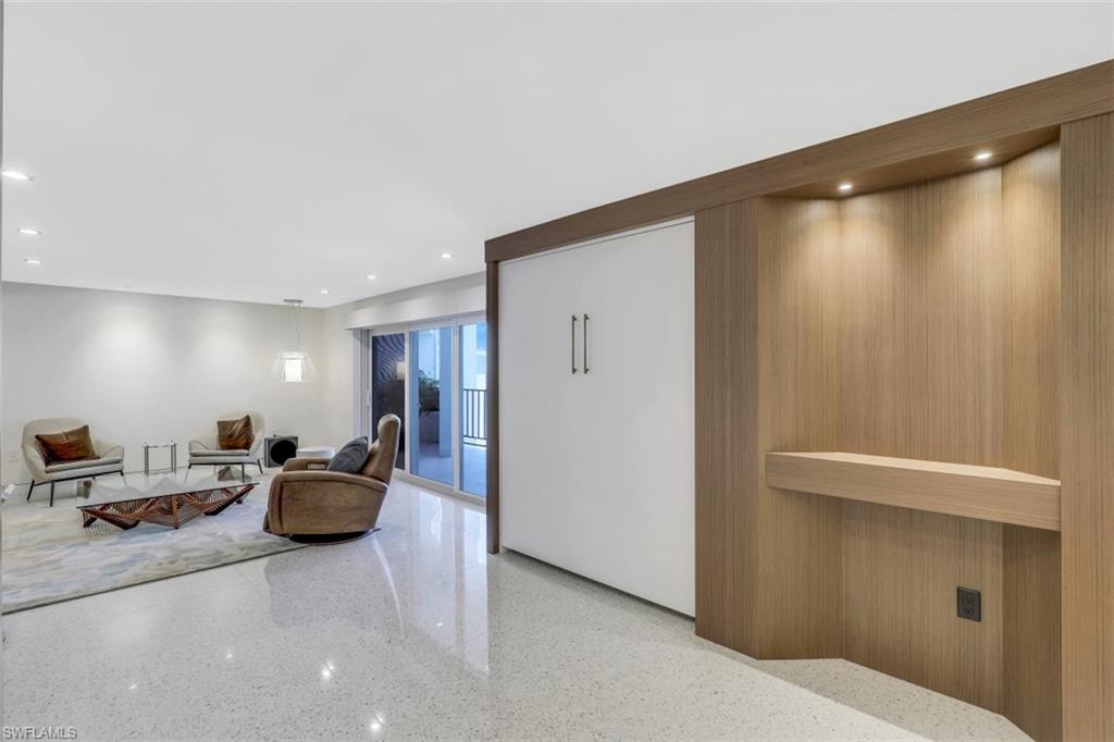 HORIZON HOUSE - Residential Lease