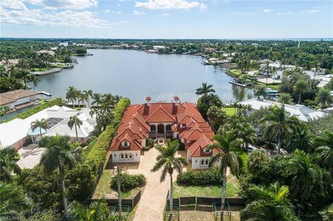 Photo of 600 Galleon DR, NAPLES, FL 34102 (MLS # 225075957)