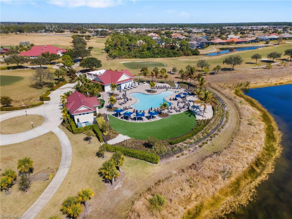 COUNTRY CLUB - Residential