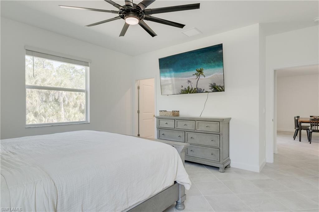 COUNTRY CLUB - Residential