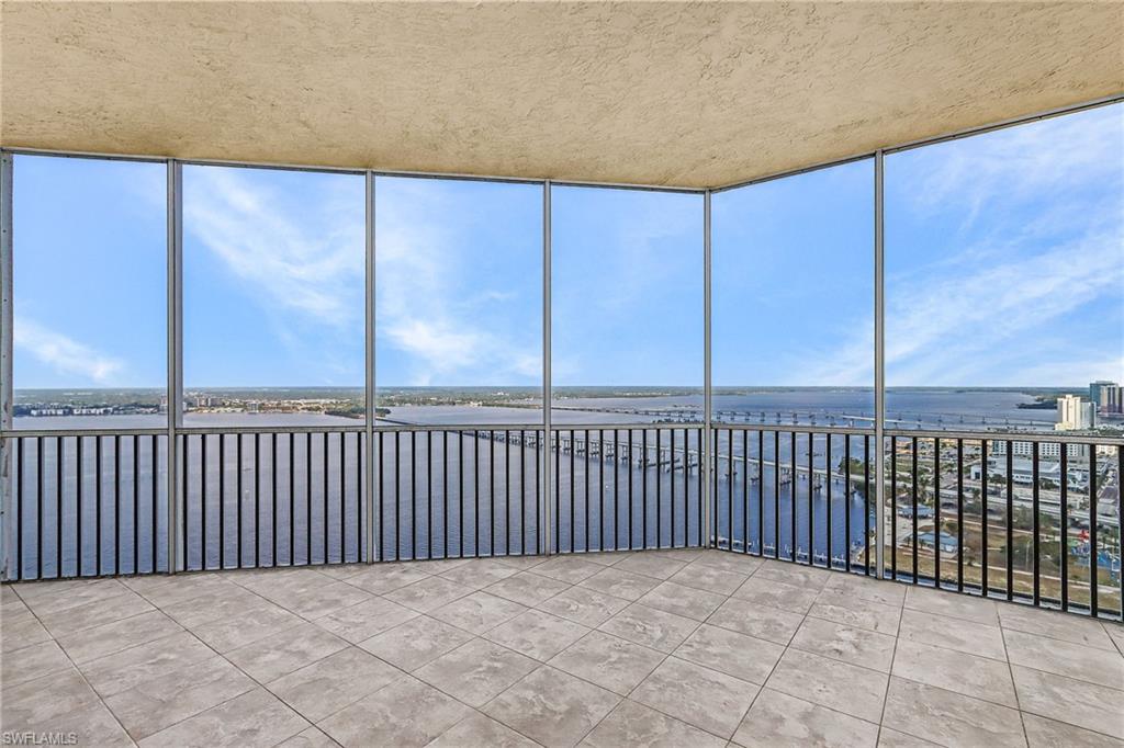 HIGH POINT PLACE - Residential