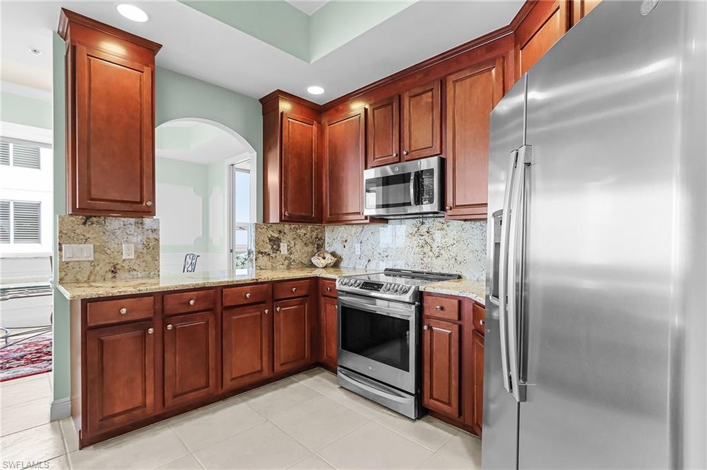 HIGH POINT PLACE - Residential