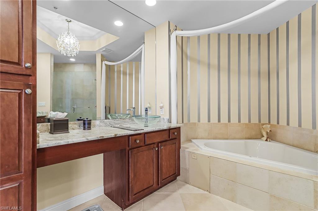 HIGH POINT PLACE - Residential