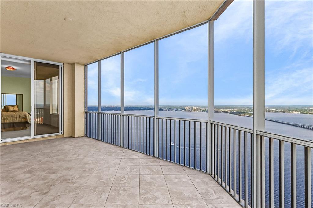 HIGH POINT PLACE - Residential