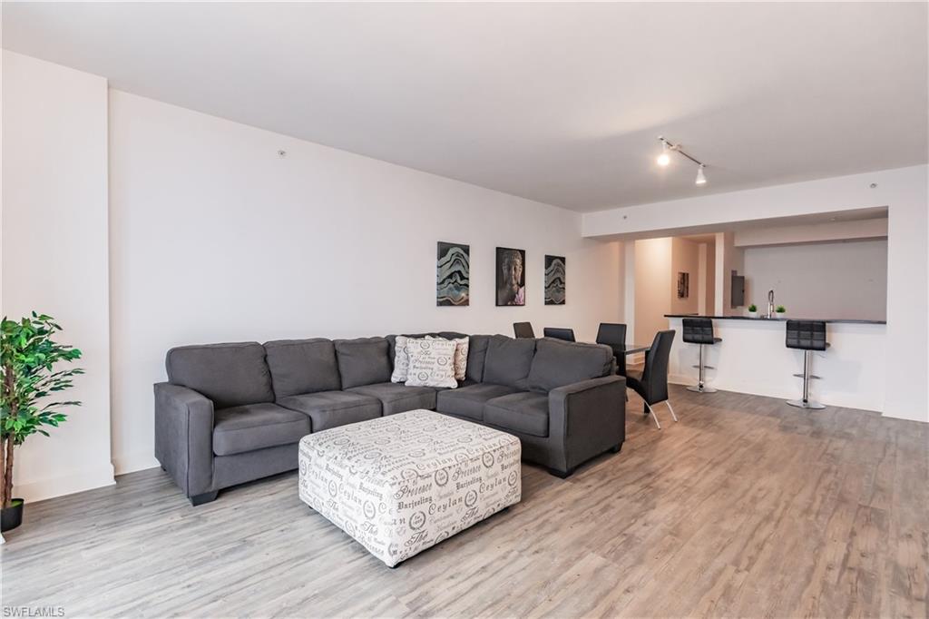 OASIS - Residential Lease