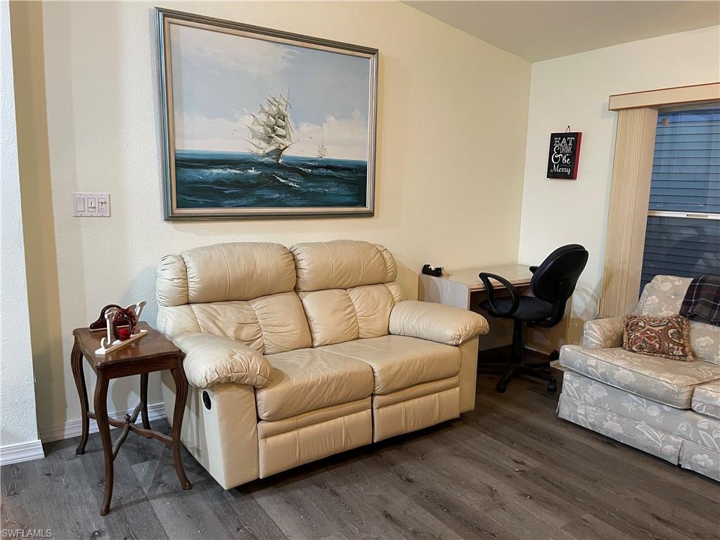 CORKSCREW WOODLANDS - Residential