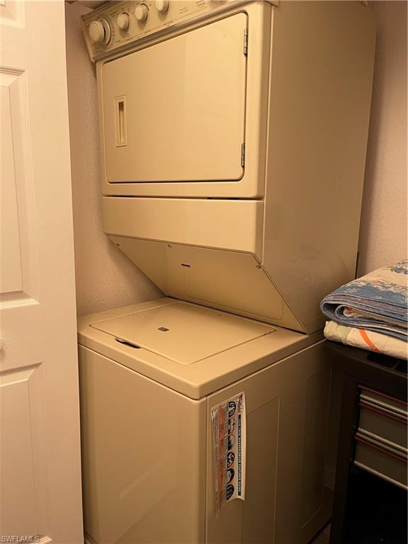 CORKSCREW WOODLANDS - Residential