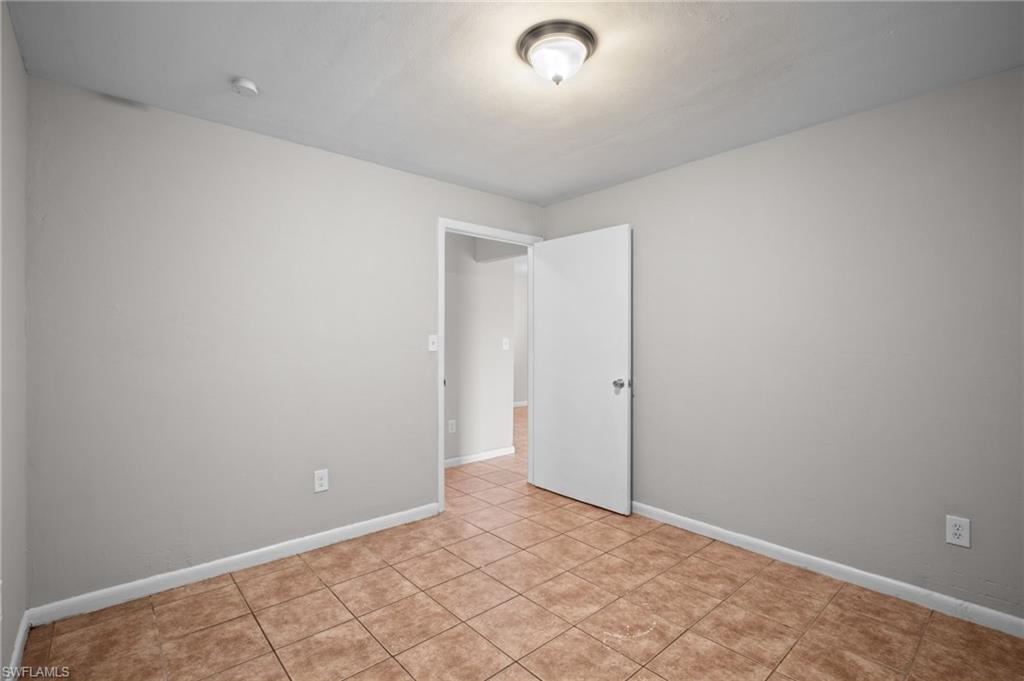 PINE MANOR - Residential Lease