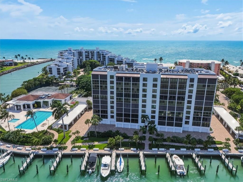 ADMIRALTY POINT - Residential