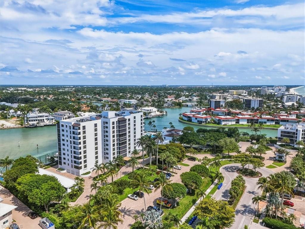 ADMIRALTY POINT - Residential