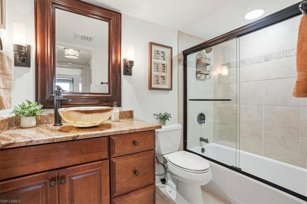 ADMIRALTY POINT - Residential