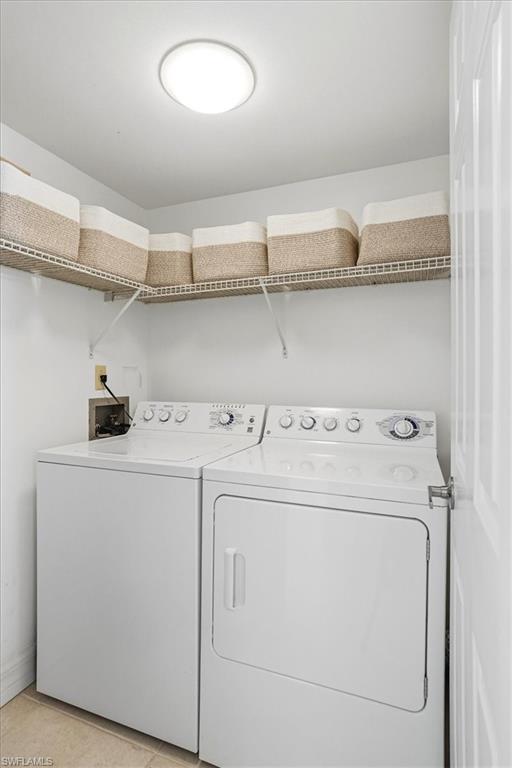 ADMIRALTY POINT - Residential
