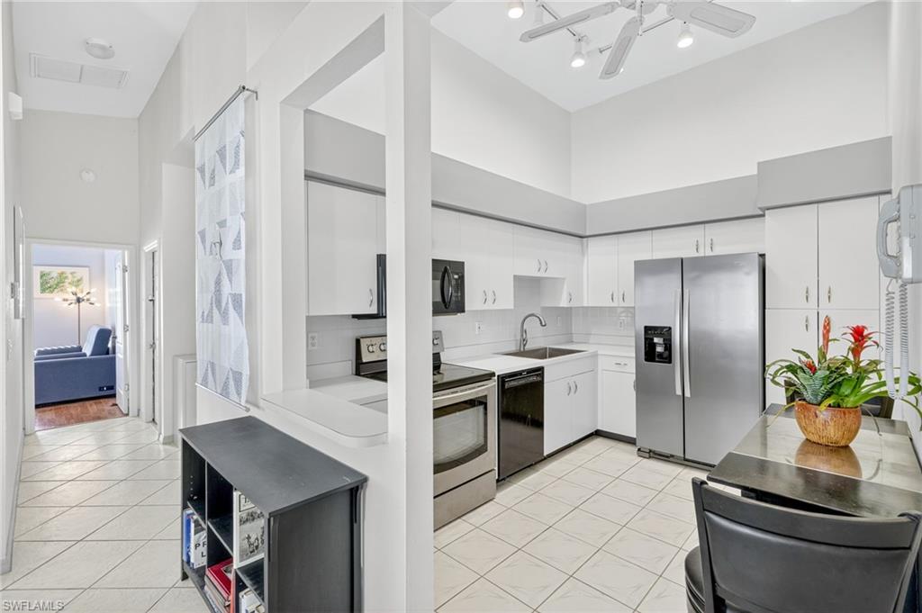 VILLAGES AT COUNTRY CREEK - Residential