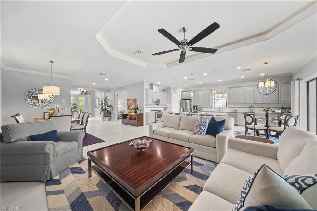 ESPLANADE - Residential