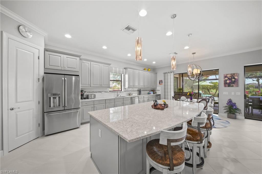 ESPLANADE - Residential