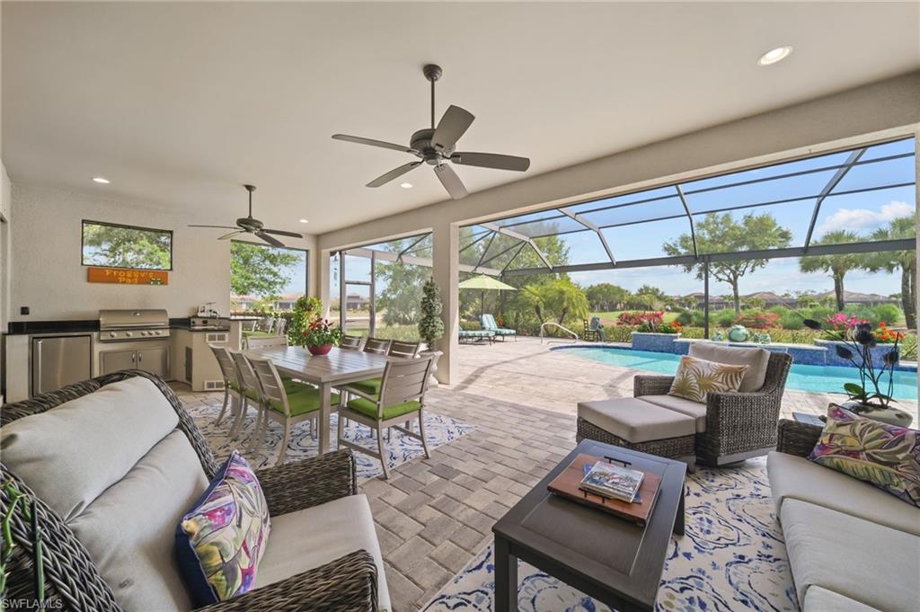 ESPLANADE - Residential