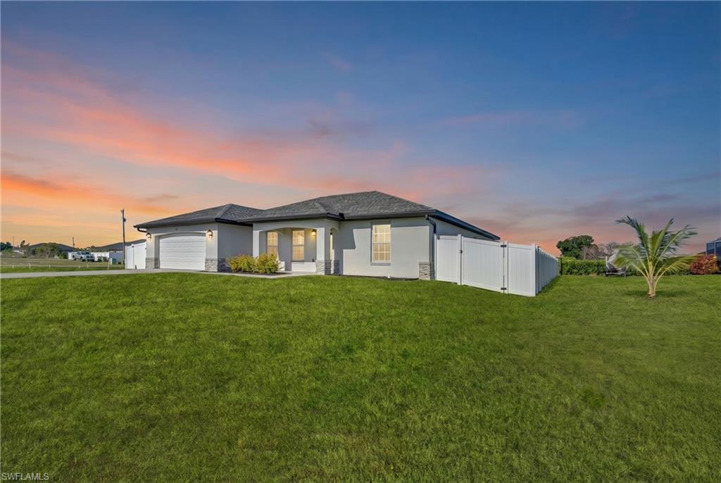 CAPE CORAL - Residential