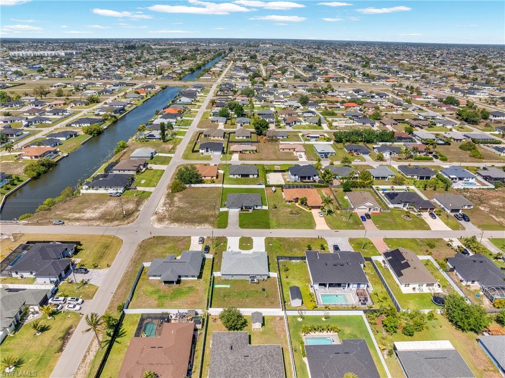 CAPE CORAL - Residential