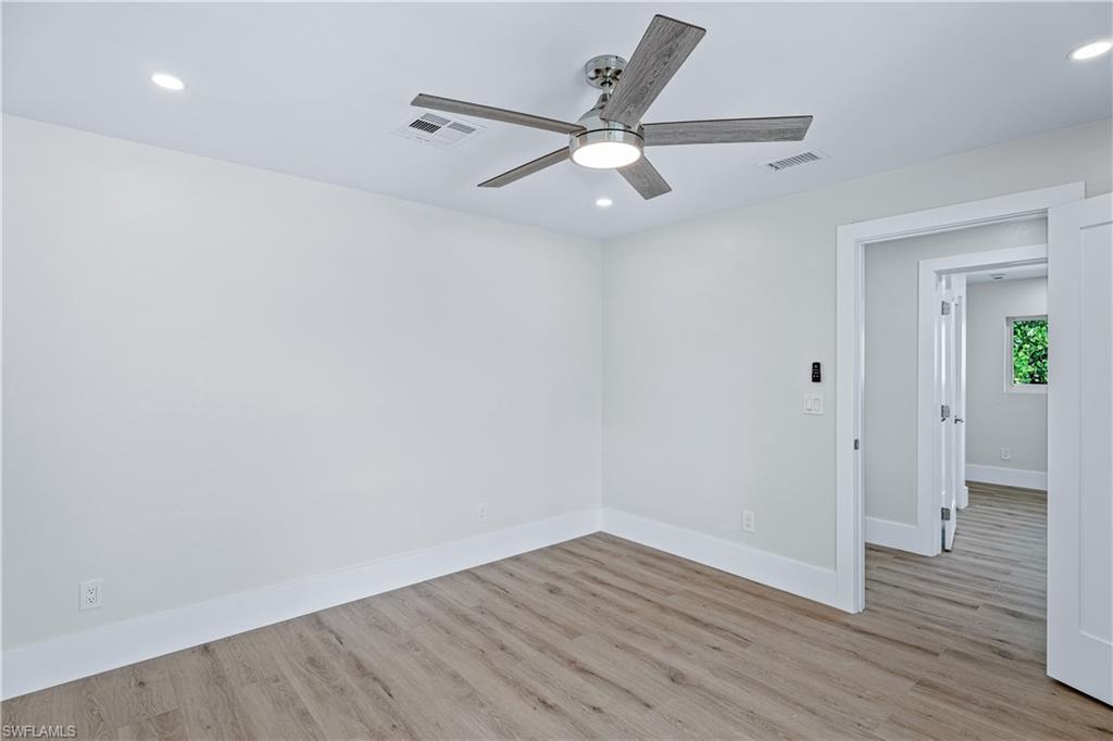 SIESTA ISLES - Residential