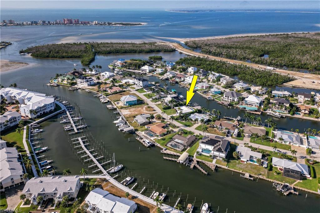 SIESTA ISLES - Residential